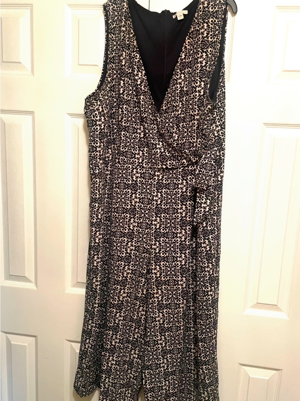 Cato Woman Blue & Cream Print Wide Leg Romper Jumpsuit Buckle Accent Plus Sz 24W - Picture 2 of 13